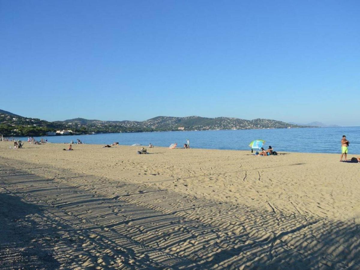 Sainte-Maxime : Studio 2 Pers Refait A Neuf Avec Clim, Jardin Et Parking - Fr-1-226-299 Ngoại thất bức ảnh